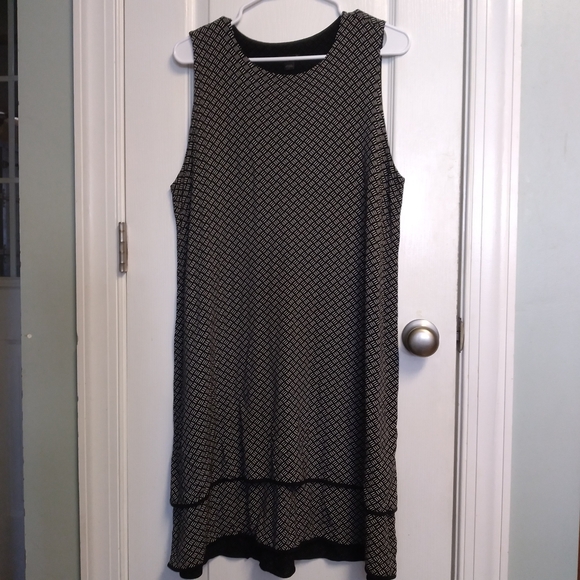 J Jill Wearever Collection Dresses & Skirts - J Jill Sleeveless Black & White Geometric Midi Dress Sleeveless Tiered Church